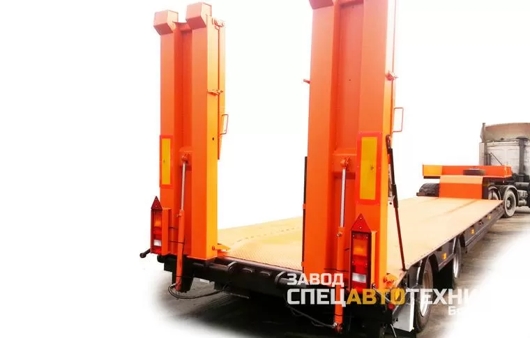 Полуприцеп низкорамный  sat153