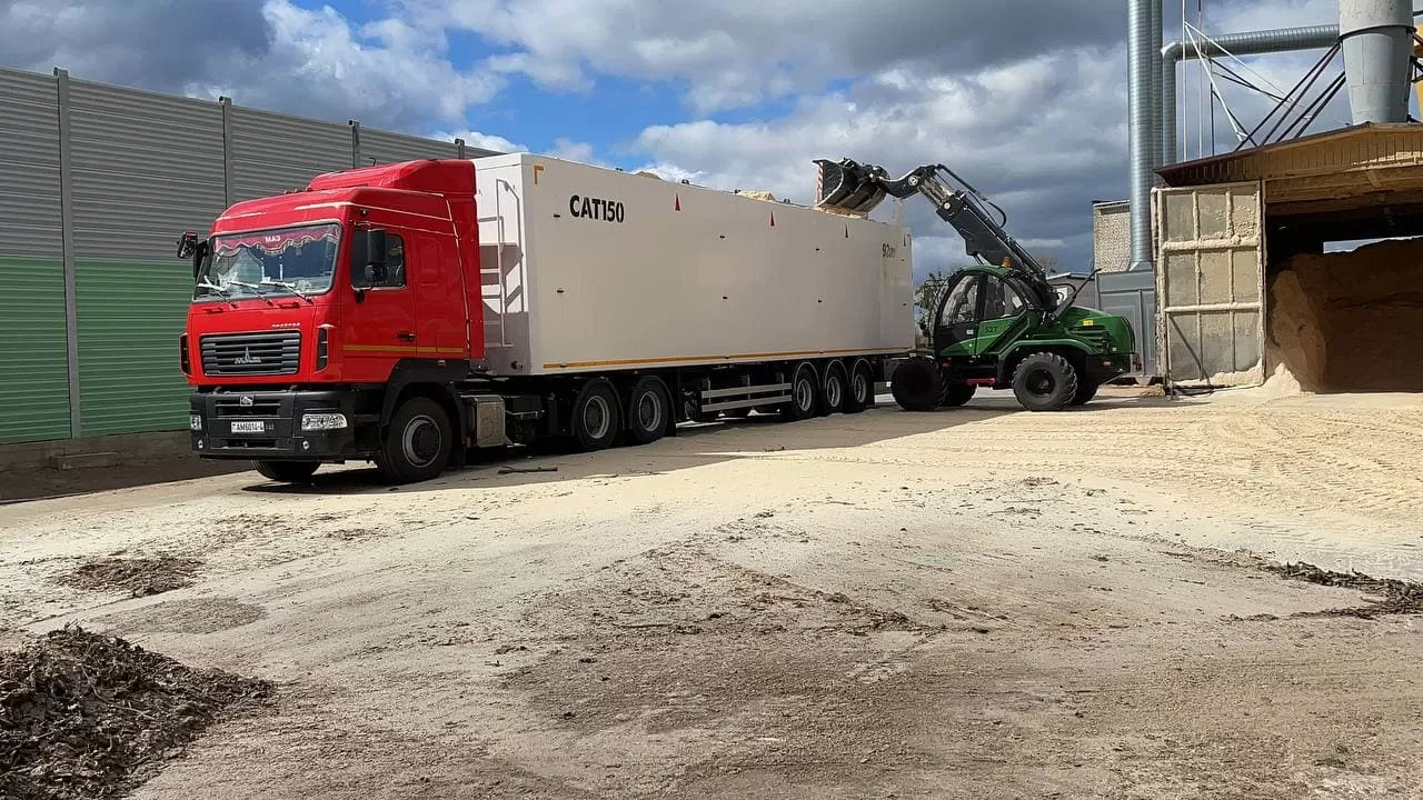 САТ150 с погрузчиком.jpg