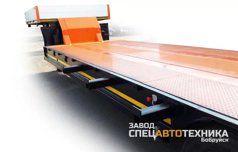 Полуприцеп низкорамный sat183