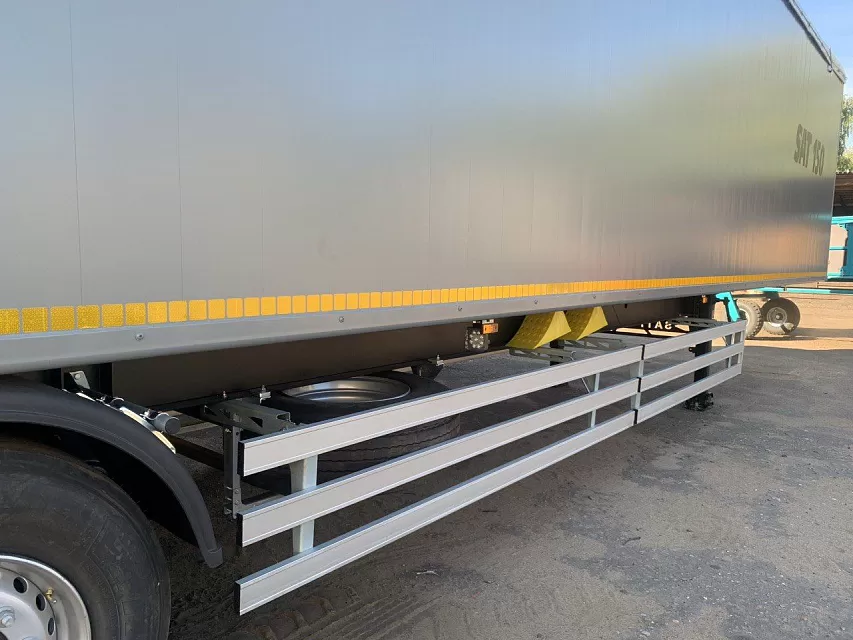 Полуприцеп с подвижным полом  sat150 (4-х осный)