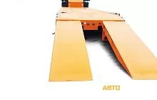 Полуприцеп низкорамный  sat111