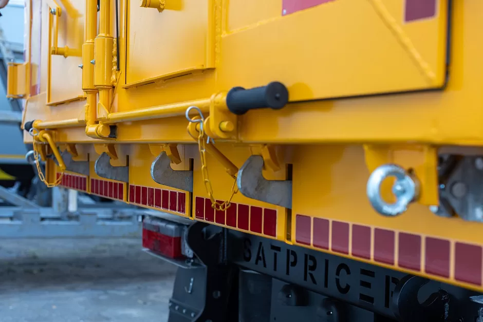 Полуприцеп самосвальный алюминиевый с боковой и задней разгрузкой  sat510